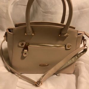 White Rose/cream purse 👜